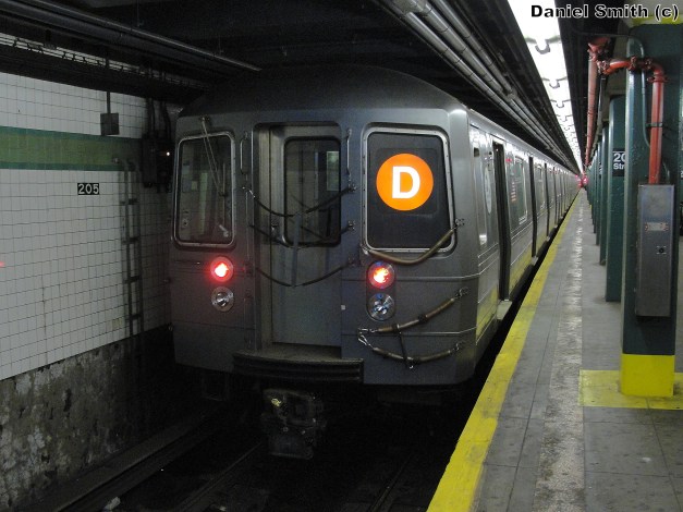 R68A (D) Train - 205th Street