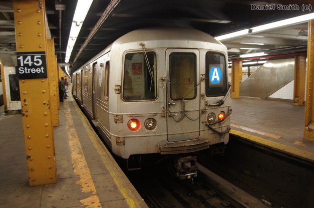 R46 A Train - 145th Street (Lower Level)