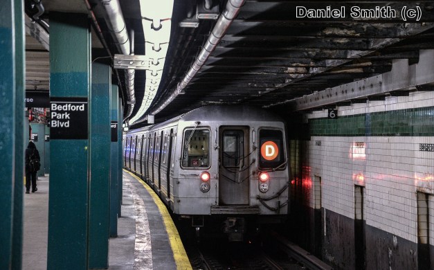 R68 (D) Train Leaves Bedford Park Blvd