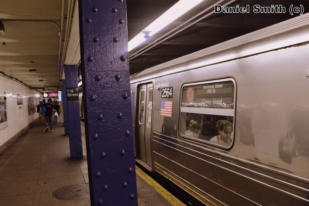 R68 2564 On The D Train At 116th Street