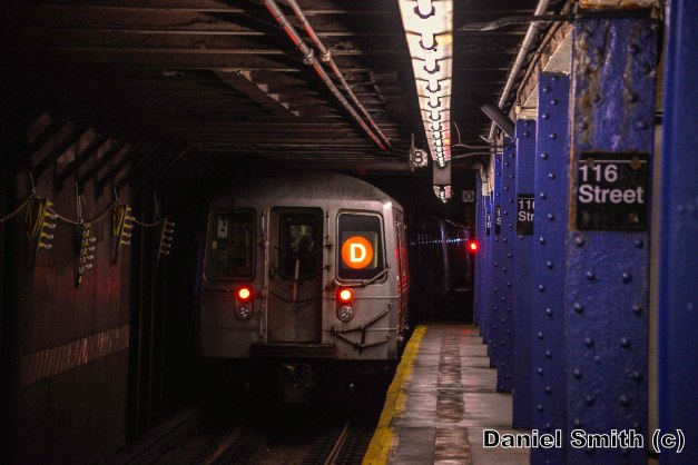 R68 (D) Train Leaves West 116th Street
