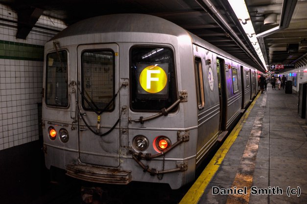 R46 F Train At 23rd Street