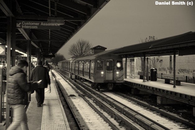R68 B Train At Kings Highyway