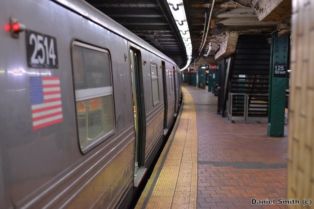R68 2514 On The D Train At 125th Street (Local Track)