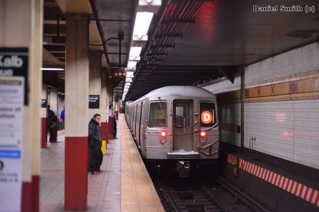 R68 D Train At Dekalb Avenue