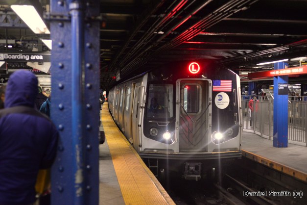 R160A-1 L Train At 59th Street