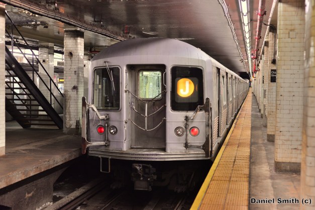 R42 J Train At Chambers Street