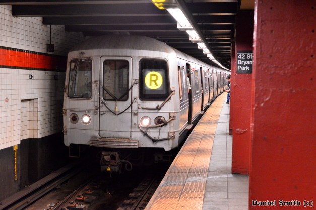 R46 R Train Via 6th Avenue At 42nd Street